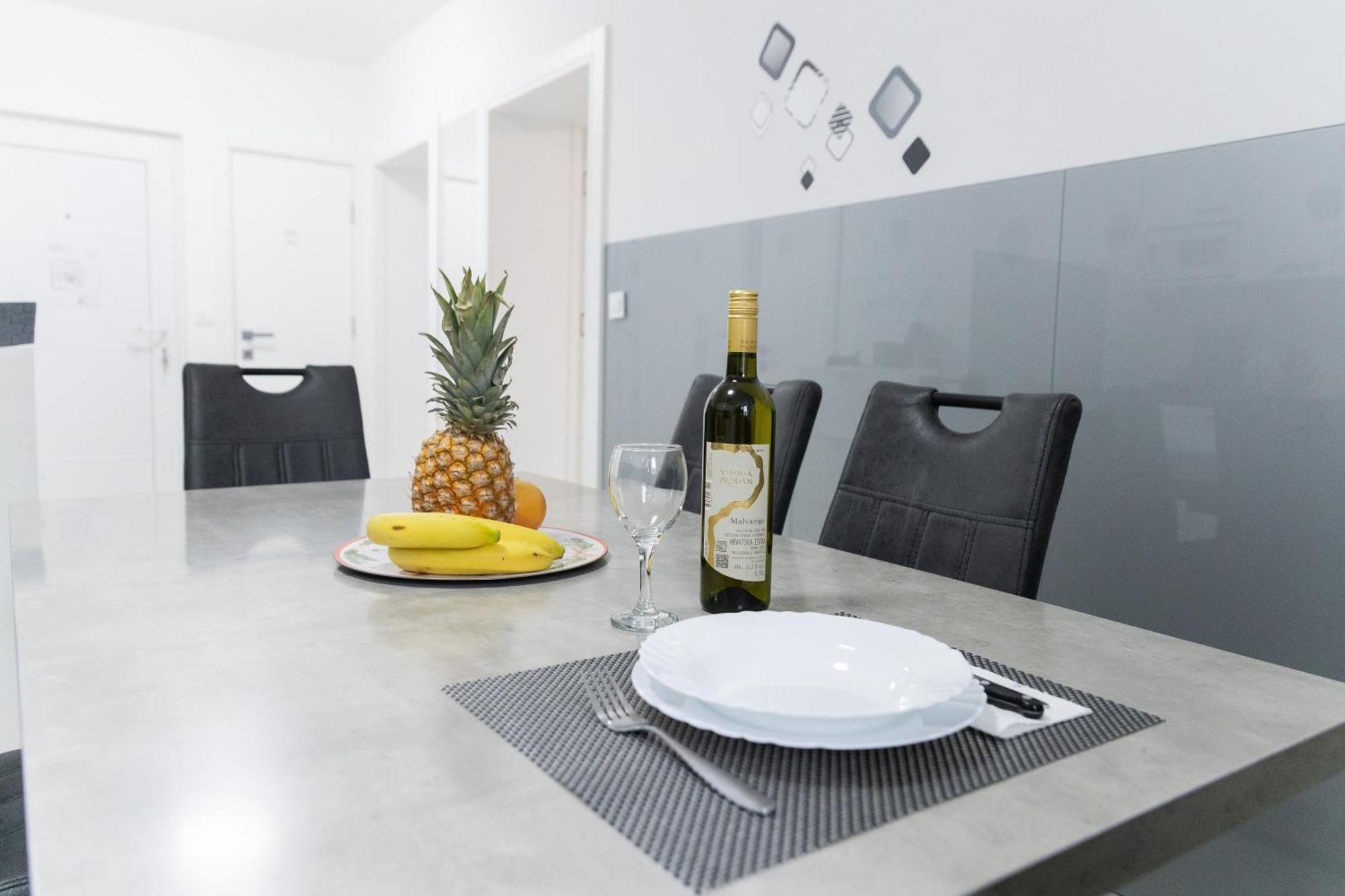 Apartamento Maris Osijek Exterior foto